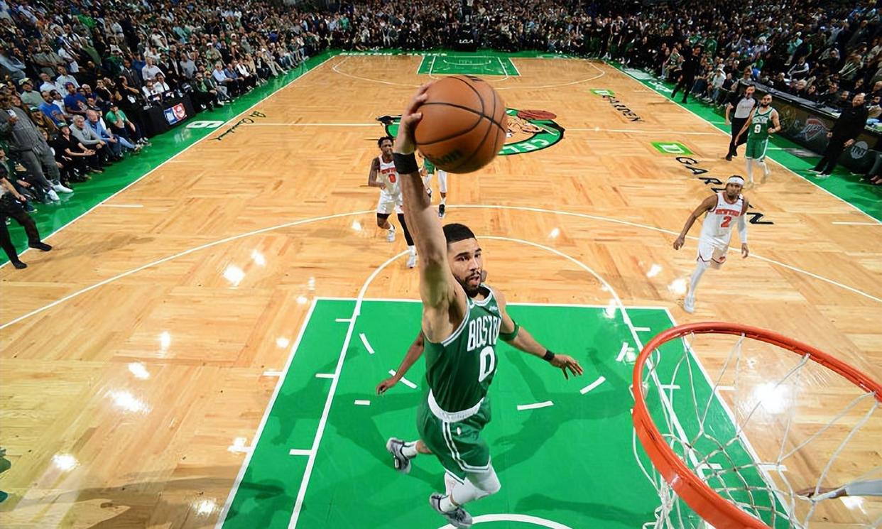 凯尔特人队关键时刻表现出色，逆转胜利的简单介绍